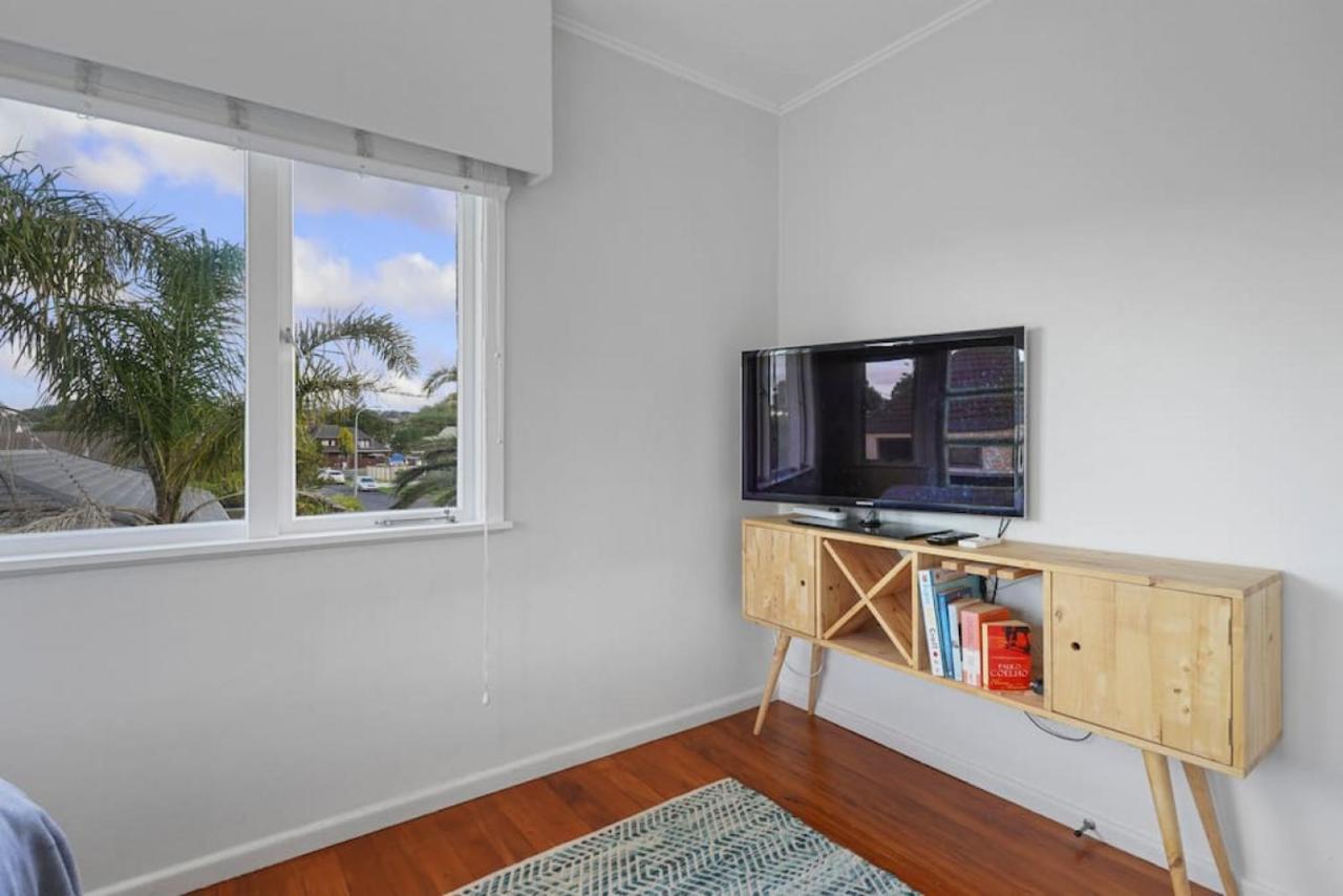 Amazing Home By Beach - Fully Aircon-Ed - Wifi Auckland Esterno foto