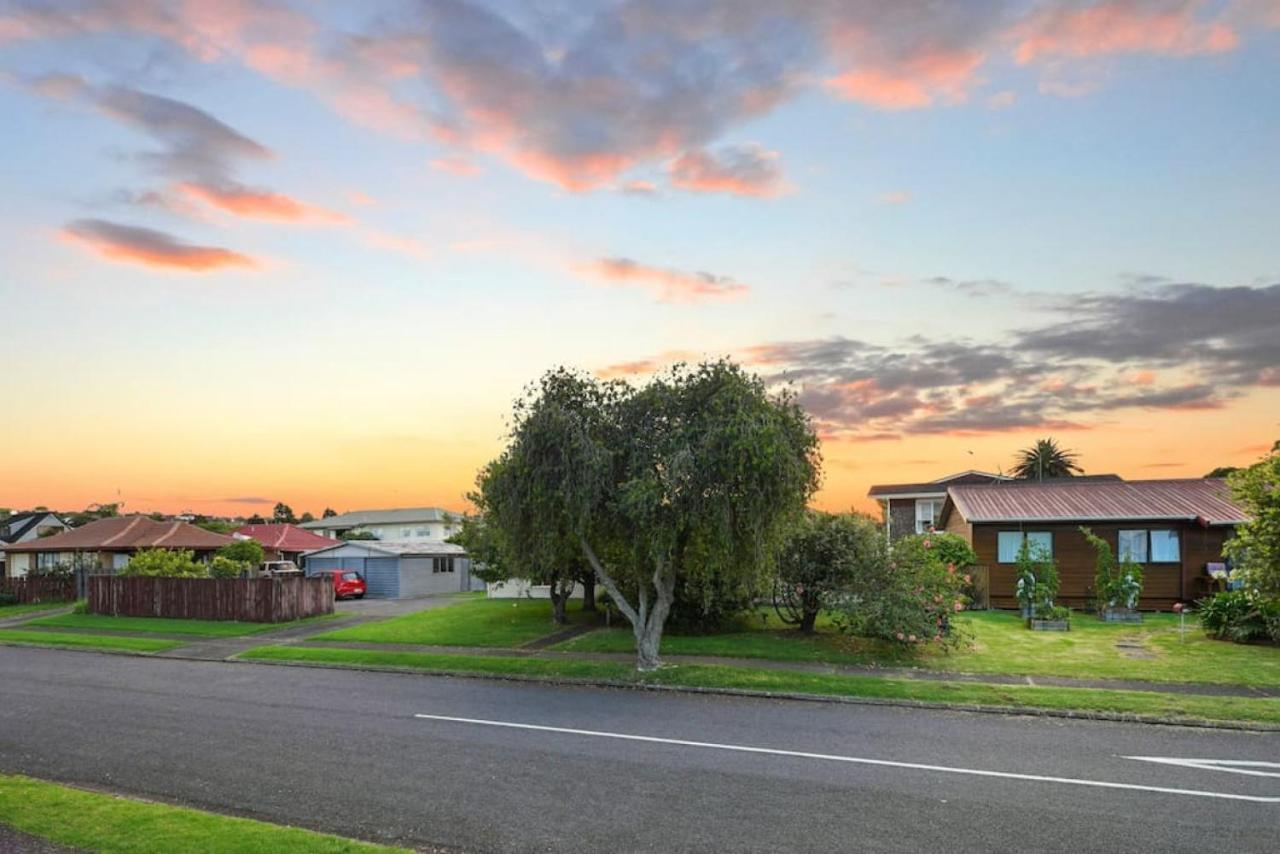 Amazing Home By Beach - Fully Aircon-Ed - Wifi Auckland Esterno foto