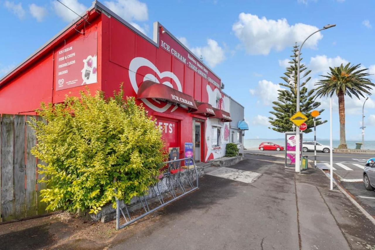 Amazing Home By Beach - Fully Aircon-Ed - Wifi Auckland Esterno foto